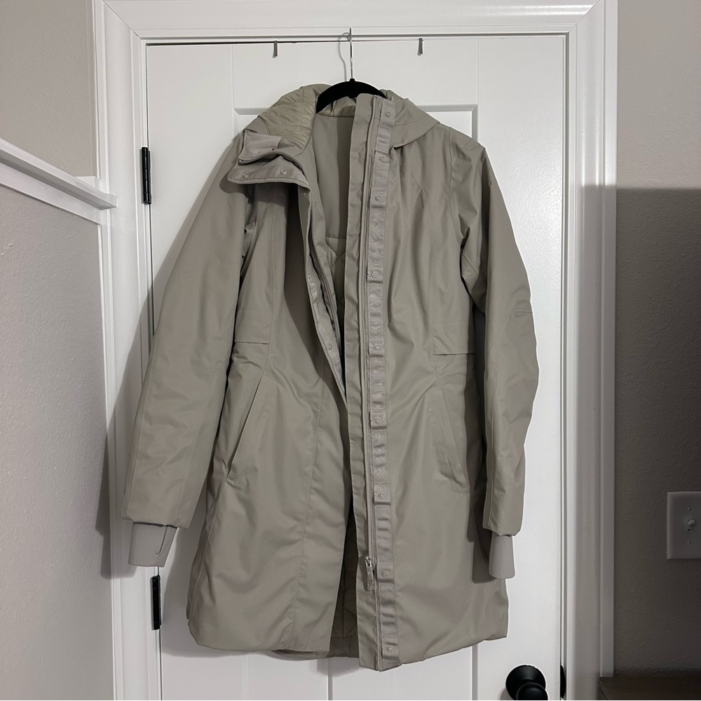 Lululemon Never Worn Winter/Ski Coat